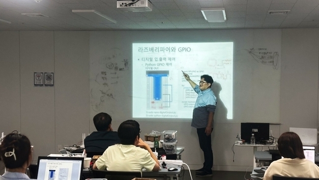 차세대융합기술연구원, 창업 활성화 위한 ‘ICT-AI 융합기술 교육’ 진행