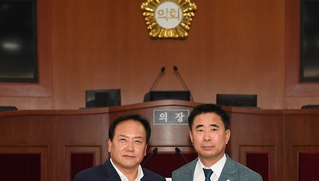 이권재 오산시장 성길용 오산시의회 의장 성명서