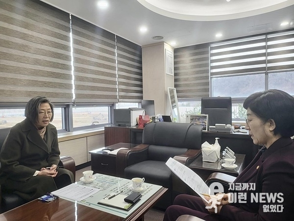 이수정 후보(좌)와 한화진(우) 환경부 장관