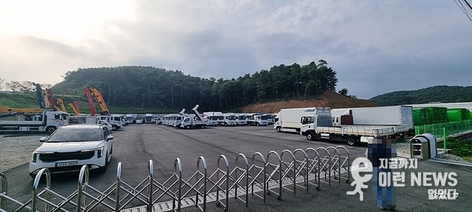 논란이 일고있는 주차장 한눈에 봐도 매우 넓다 (사진=이런뉴스)