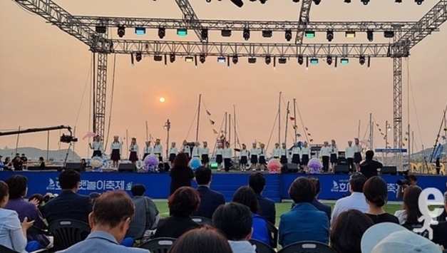 해양 축제의 장 제15회 화성 뱃놀이 축제 최다 방문객 호황