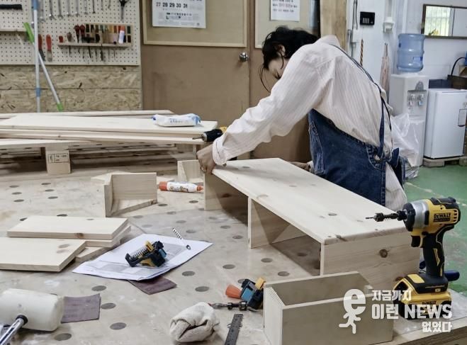 나눔목공소가 오는 11월 1일부터 한 달간 시민과 함께하는 목공기초반 ‘안녕, 목공’을 운영한다.