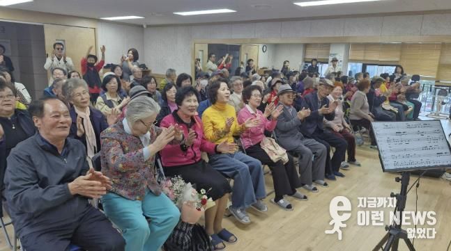 안양시 동안치매안심센터, 치매가족 힐링 프로그램 ‘동치美 가을음악회’성료