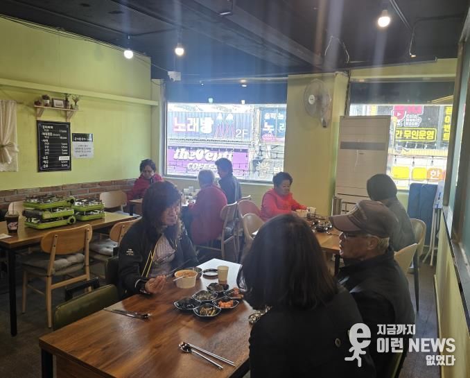 양평군 양평읍 '콧수염 김치찌개', 홀몸어르신께 매달 사랑의 한 그릇 선물