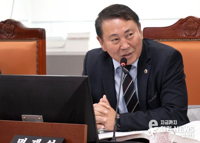 경기도의회 도시환경위원회 명재성 의원(더불어민주당, 고양5)