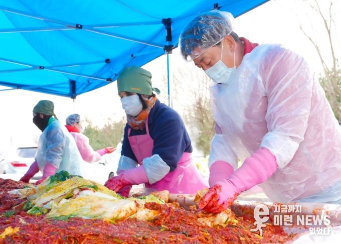광주시 오포2동 새마을회, ‘사랑의 김장나눔 행사’로 취약계층 120가구 지원