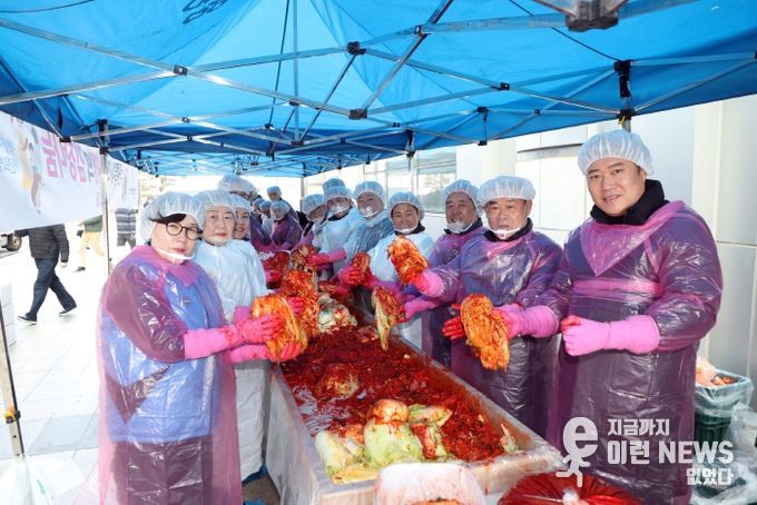 2025 수원특례시의회 사랑의 김장 나눔 행사 실시