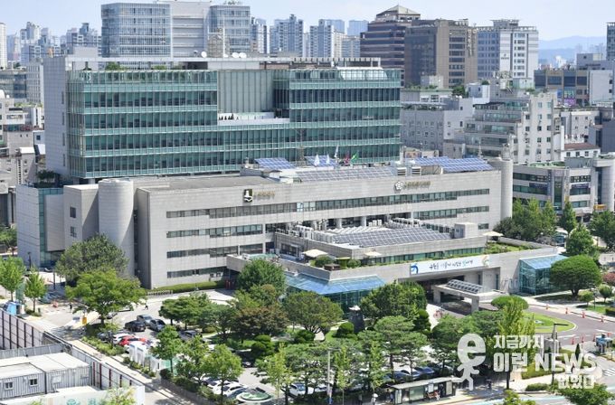 수원시청사 전경