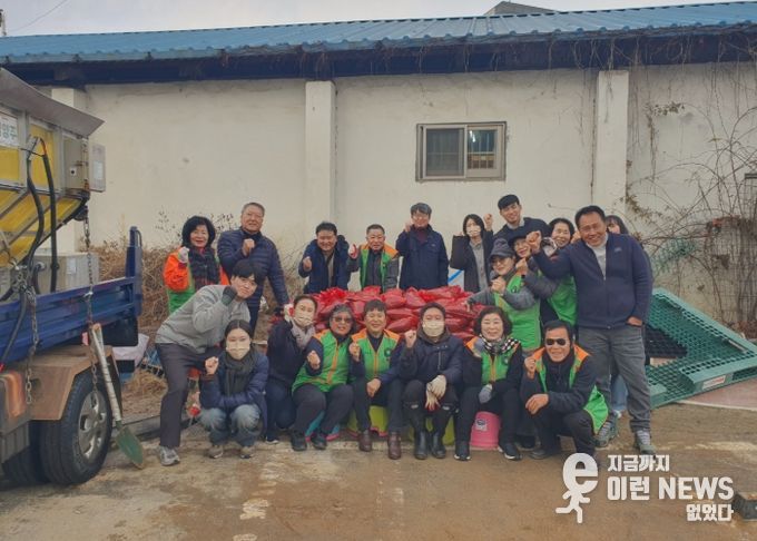 남양주시 진건퇴계원행정복지센터, 민관 협력으로 설해 대비를 위한 추가 모래주머니 긴급 제작