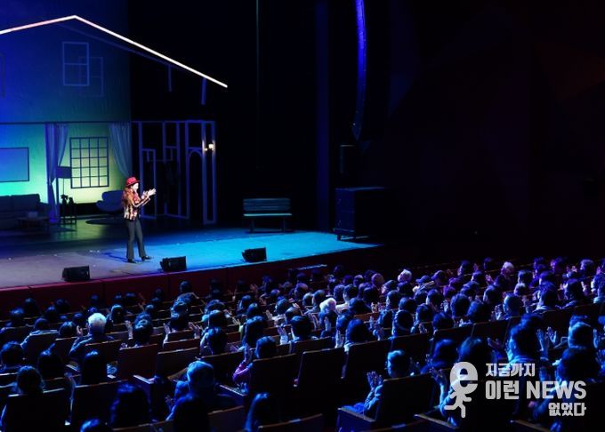 구리문화재단, 연극 <분홍립스틱> 공연 성료