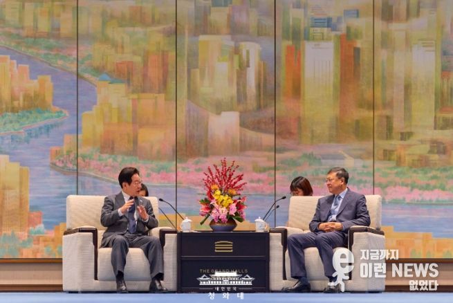 천지닝 상하이 당서기 환담(청와대)