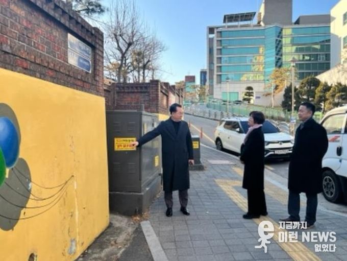 수원시 장안구 정자3동 주민자치회, 도로변 외벽 벽화 현장 점검 및 보수 방안 논의