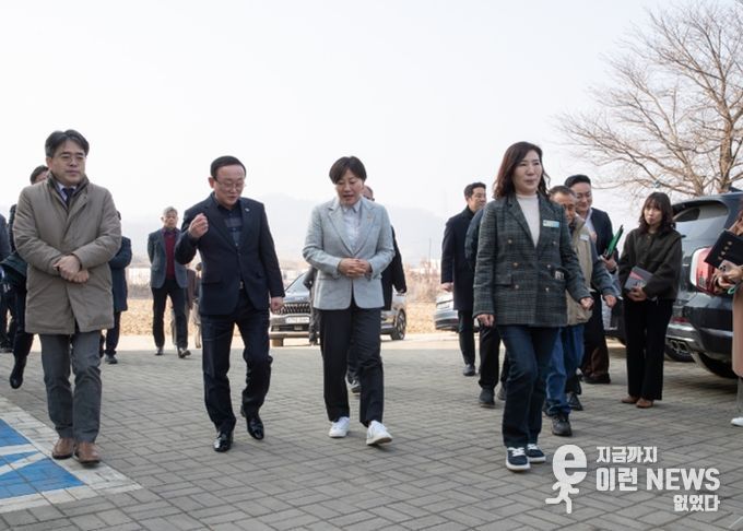 연천군, 농식품부 장관에 ‘DMZ 헴프 산업화 위한 노지 스마트농업 육성지구 지정’ 건의