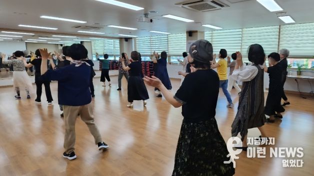 어르신 건강개선 댄스교실