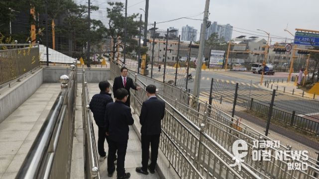 과천갈현초 운동장 장애인 출입구 개선 추진... 김현석 의원 “아이들 공간, 제대로 돌려드리겠다”