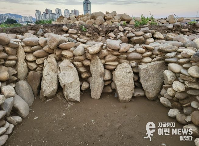 양평 양강섬 적석분구묘