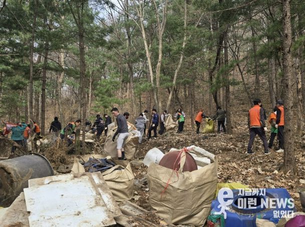 동두천시 불현동 민·관·군의 따뜻한 손길, 홀로 떠난 이웃의 흔적을 정리하다